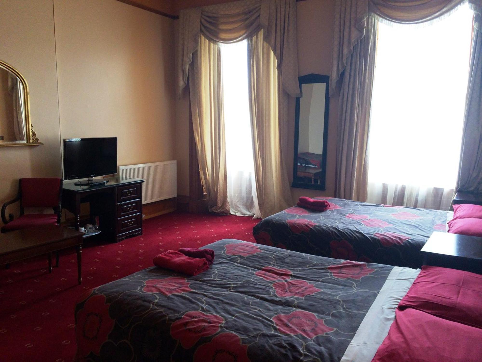 Bellevue Guest House — Photos 1